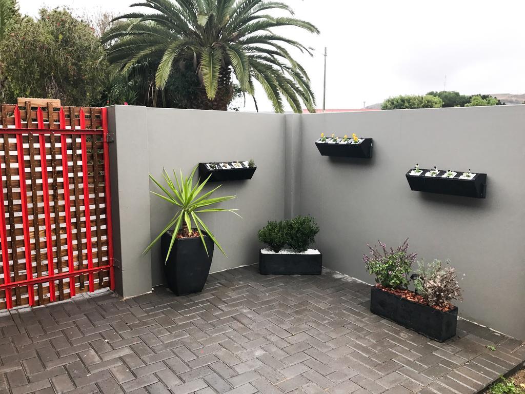 The Urban Hotel Mossel Bay Bagian luar foto