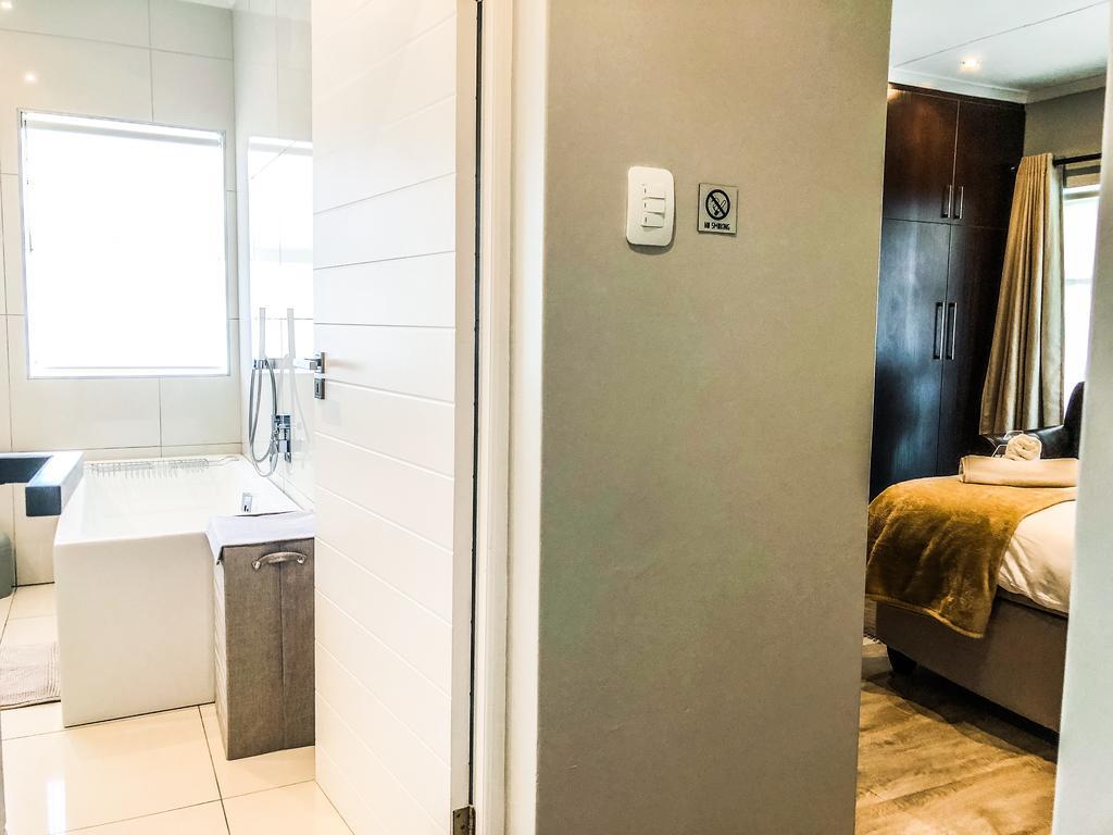 The Urban Hotel Mossel Bay Bagian luar foto