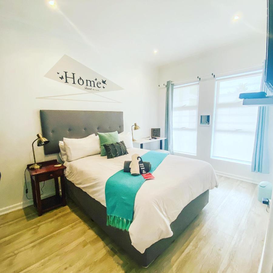 The Urban Hotel Mossel Bay Bagian luar foto