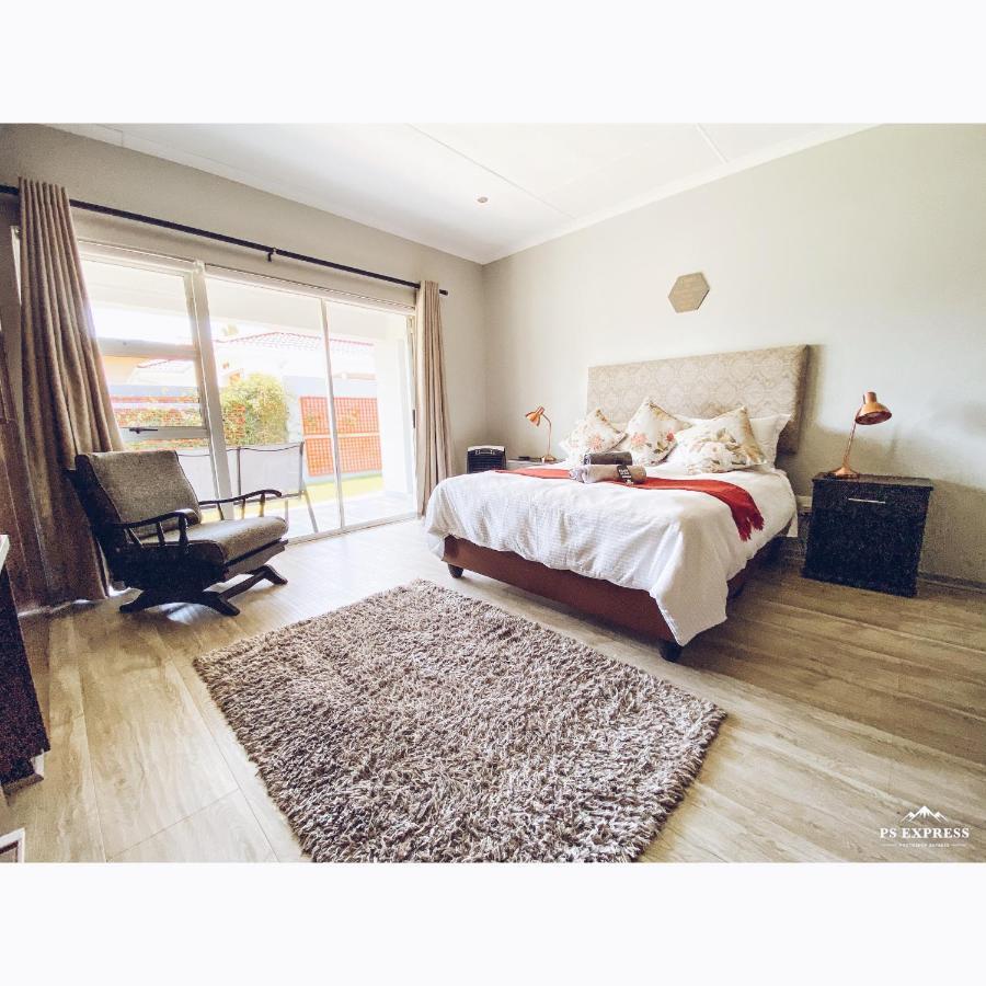 The Urban Hotel Mossel Bay Bagian luar foto